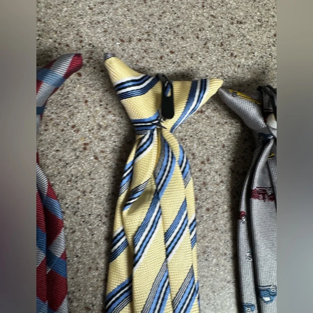 Set of 3 boys clip on ties Cars, stripes